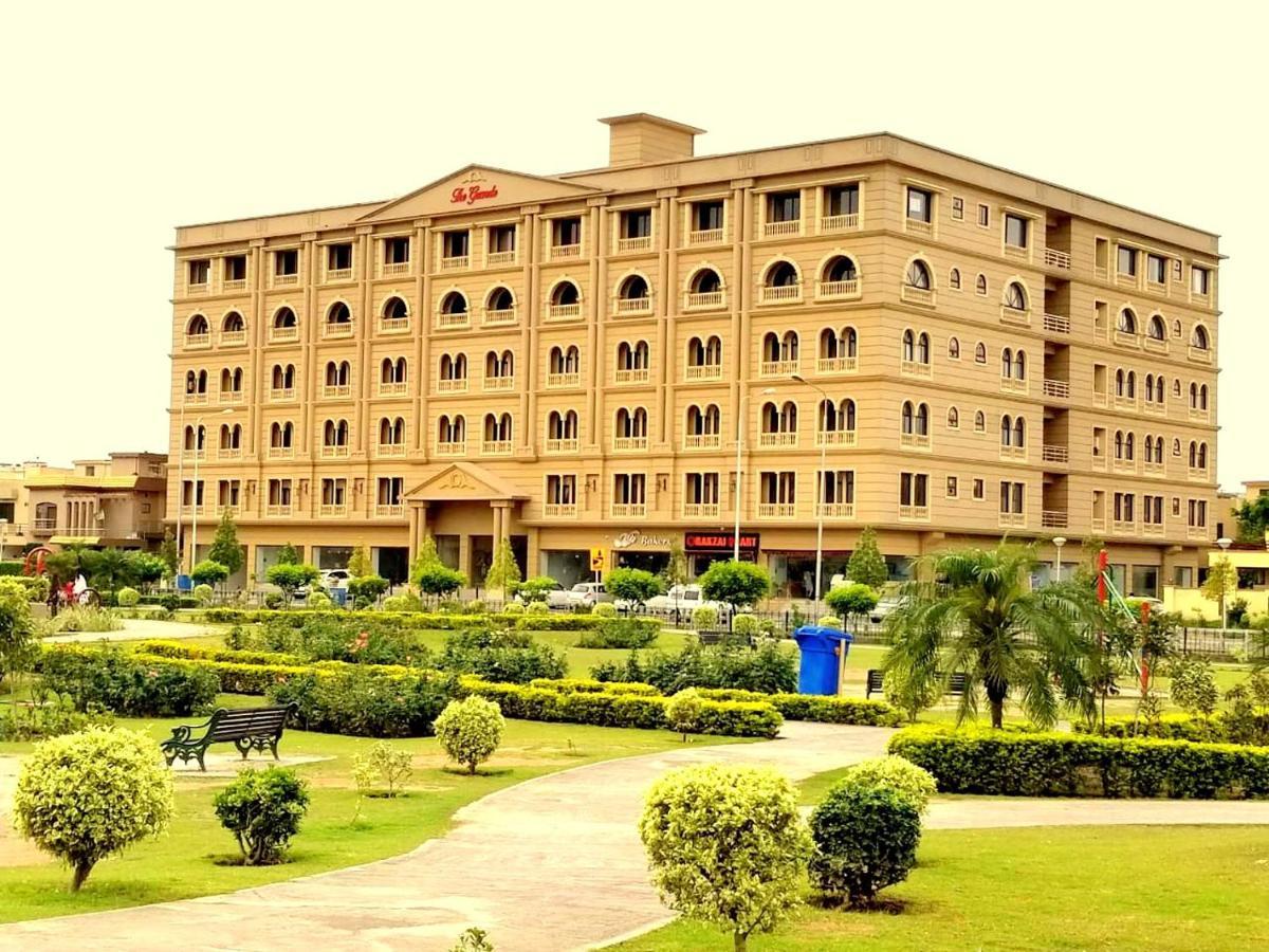 Executive 3 Bedrooms Apartment In Bahria Town Rawalpindi Dış mekan fotoğraf